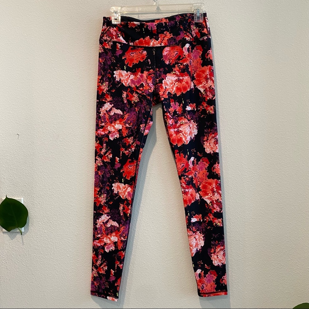 Fabletics Floral Print Leggings Size Small